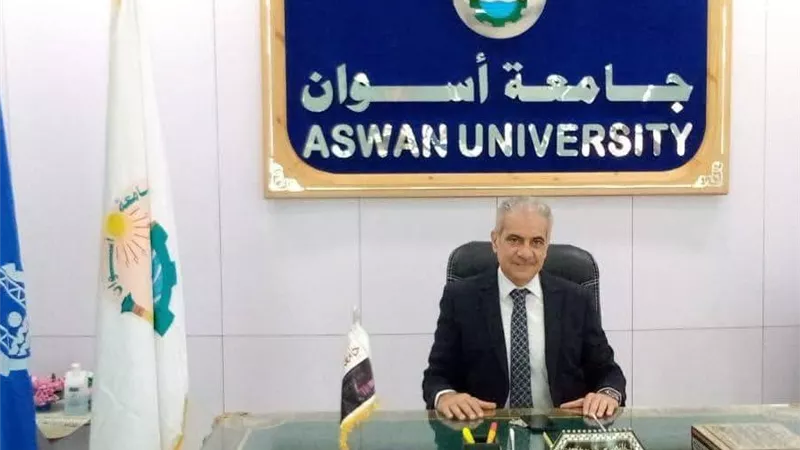 جامعة أسوان تطلق خمس ورش جراحية كبرى في جراحة المسالك البولية