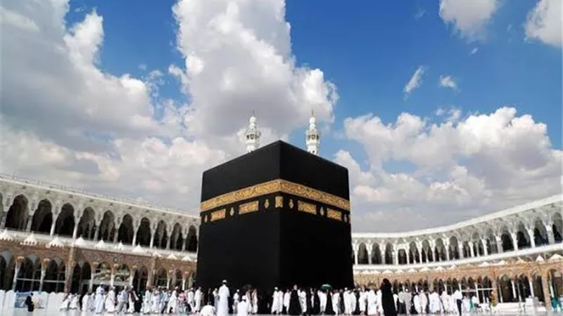 الأزهر للفتوى: تحويل القبلة في النصف من شعبان حدث يرسخ وسطية الأمة