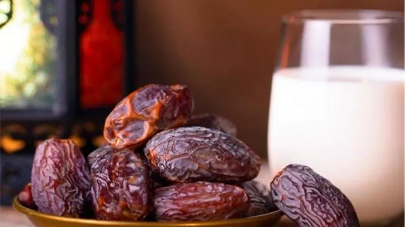 هل يأثم من أفطر متعمدا في صيام التطوع وهل عليه قضاء؟.. الإفتاء تجيب