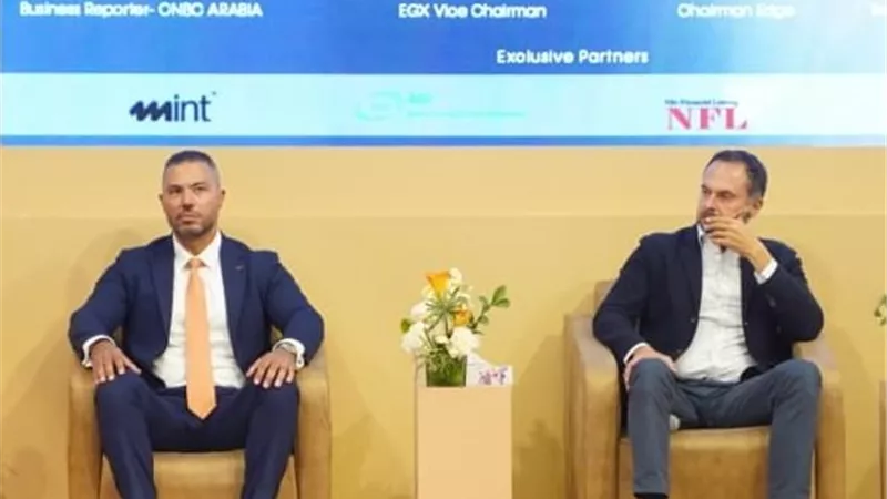 أحمد طارق يكشف أخطاء صغار المستثمرين في البورصة.. ونصائح ذهبية للنجاح