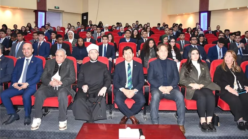 بحضور أشرف صبحي.. وزير الأوقاف يلقي محاضرة عن «تجديد الخطاب الديني»