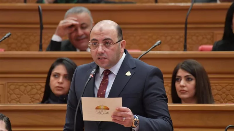 إياك المساس بهيبة الكتلة.. العطيفي يكشف تفاصيل حديثه مع رئيس النواب