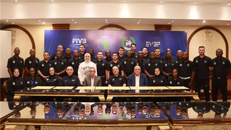اتحاد الكرة الطائرة ينظم دورة ترشيح الحكم الدولى بمشاركة 6 مصريين