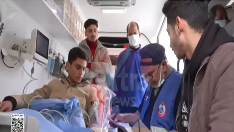 أمام معبر رفح.. أحد مصابي غزة: «أتمنى تحريك قدمي مرة أخرى»|فيديو