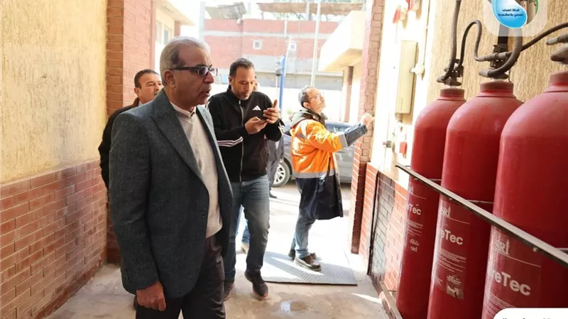رئيس صرف الصحي بالإسكندرية يتفقد محطتَي رفع البرنس والطاروطي 