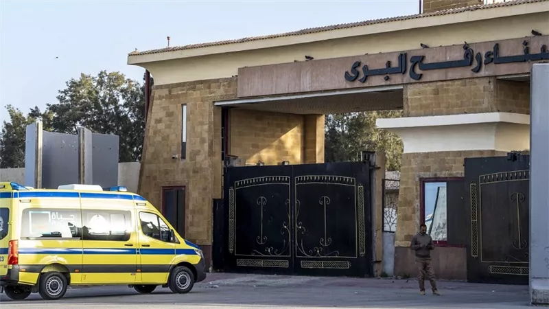 واشنطن تطلب من رعاياها عدم السفر لغزة بعد إعادة فتح معبر رفح