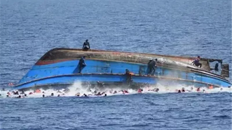 اليونان: مقتل 15 مهاجرا في تصادم زورق قبالة سواحل جزيرة خيوس