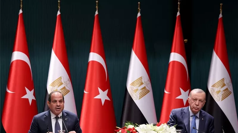  بث مباشر.. مراسم استقبال الرئيس السيسي لنظيره التركي