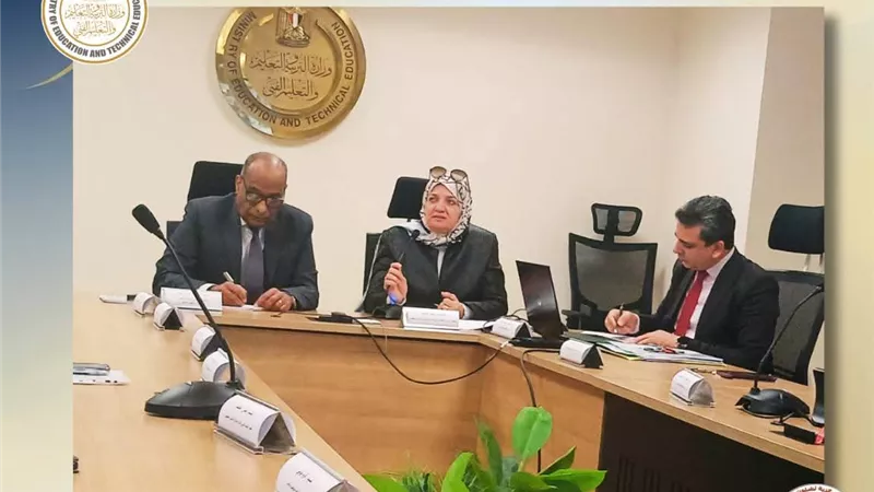 «باركود مشكلتك إيه».. قناة مباشرة لحل ومتابعة مشكلات المعلمين 