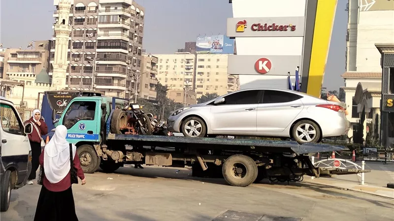 ضبط 188 مخالفة متنوعة ومصادرة مركبات بلا لوحات خلال 24 ساعة بالغربية