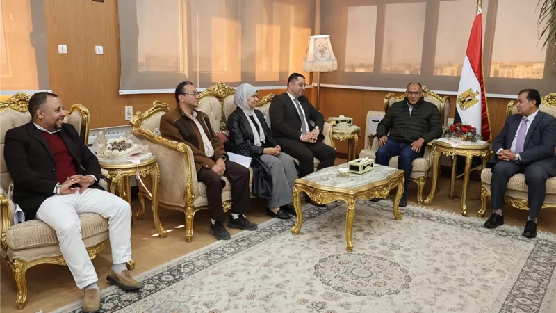رئيس جامعة قنا: تعاون بين مستشفى قنا الجامعى والمنشآت الصحية بالمحافظة
