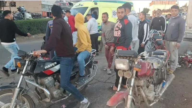 إصابة 4 أشخاص في حادث سباق موتوسيكلات بتمي الأمديد