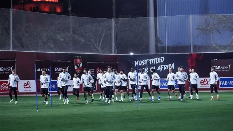 الأهلي يعلن قائمته استعدادًا لمواجهة شبيبة القبائل بأبطال أفريقيا 