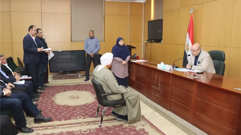 قرارات  وتوجيهات من محافظ بني سويف في لقائه الأسبوعي بالمواطنين