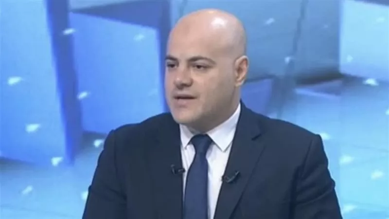 خبير: خفض الفائدة 2% يشعل البورصة.. والتعديل الوزاري يدعم ثقة المستثمرين