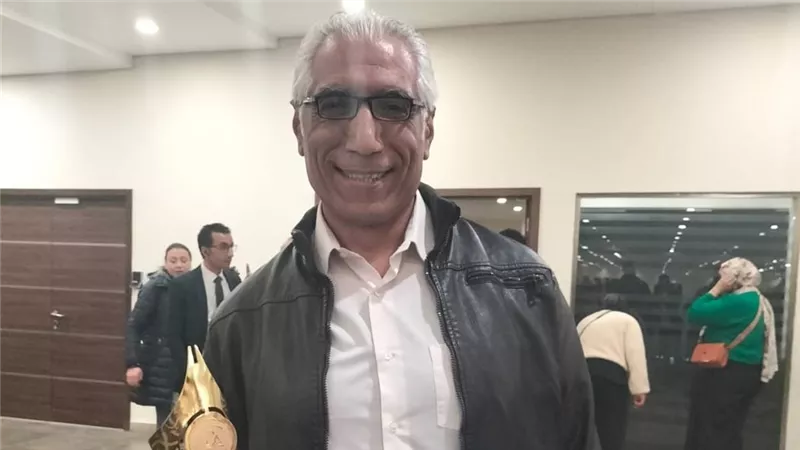 عمرو العدلي: جائزة التميز تؤكد أن الكاتب يسير في الطريق الصحيح|خاص