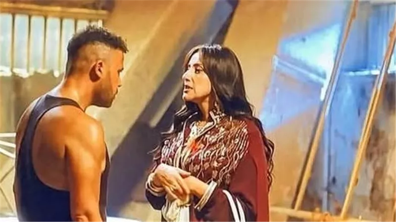 «حرب العبايات» تشتعل بين نجمات دراما رمضان 2026|صور
