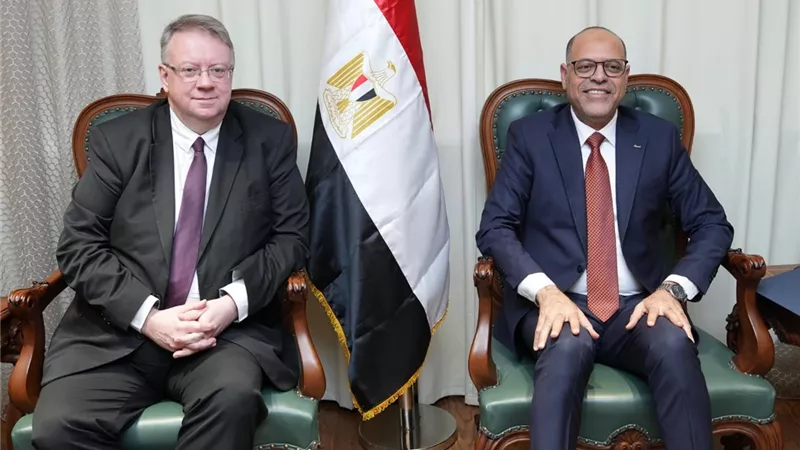 وزير العمل يبحث مع منظمة العمل الدولية تعزيز التعاون ودعم التشريعات 
