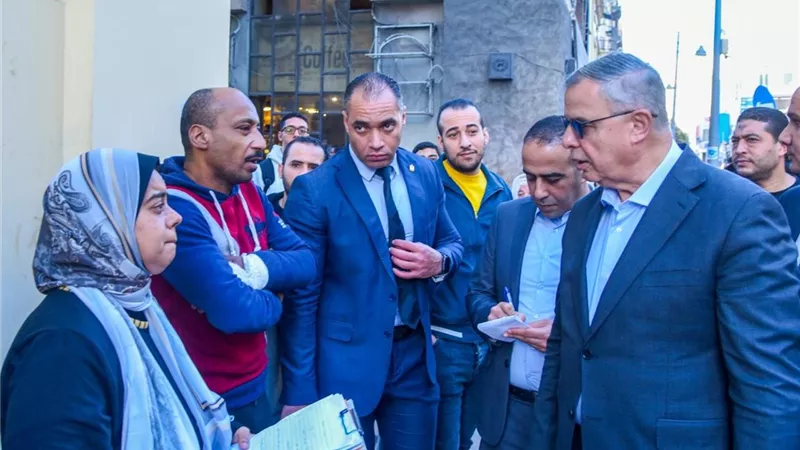 محافظ الإسكندرية يوجة بمراجعة التصميمات التاريخية لمنطقة محطة الرمل 