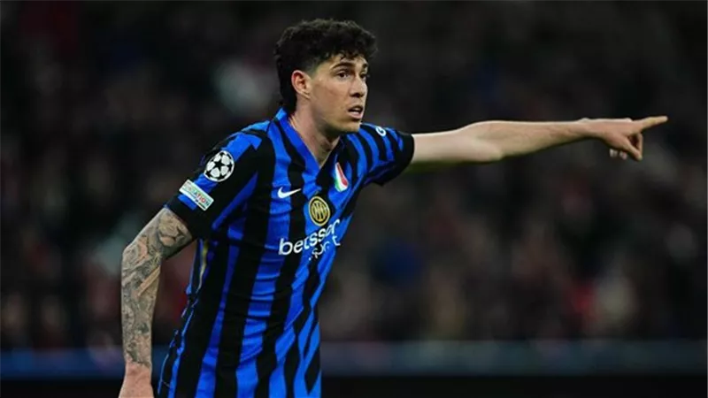 برشلونة يفتح باب المفاوضات لضم باستوني من إنتر ميلان