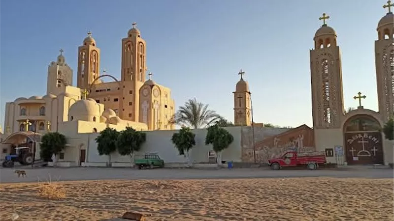 الجدران تنطق بالقداسة.. «إيجبتك» تكشف أسرار دير أبو فانا أقدم أديرة الصعيد