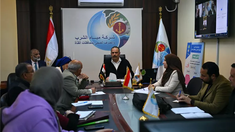 رئيس شركة مياه القناة يتابع مستلزمات التشغيل وخطط إعادة التأهيل