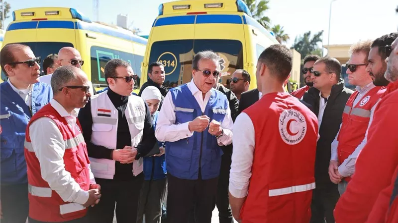 وزير الصحة يتفقد معبر رفح ومستشفيات شمال سيناء لمتابعة علاج الفلسطينيين