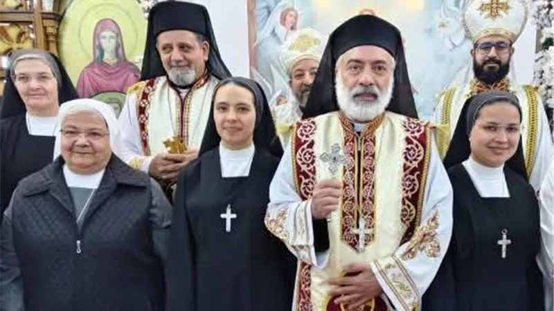 الكنيسة الكاثوليكية تحتفل بالنذور الدائمة لـ«راهبتين» من الفرنسيسكان|صور