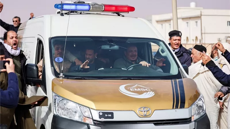 تغيير موقع صلاة جنازة سيف الإسلام القذافي إلى مطار بني وليد