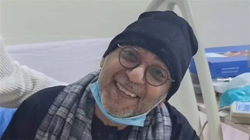 ياسر الطوبجي يغادر المستشفى بعد عملية جراحية بالمعدة