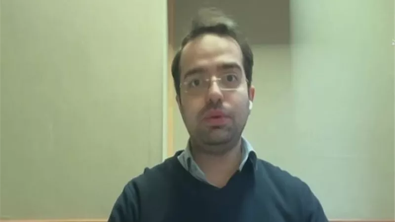 خبير: مفاوضات أمريكا وإيران في عمان خطوة أولى نحو نزع فتيل الحرب
