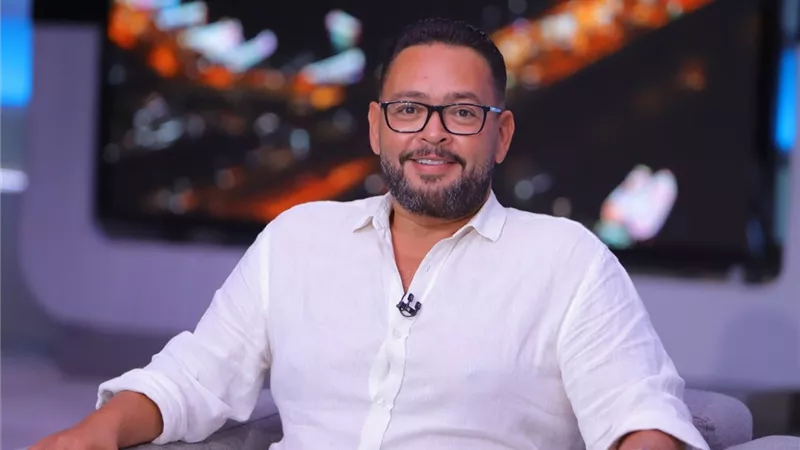 أحمد رزق في مساكن شيراتون لتصوير مشاهده بمسلسل «اللون الأزرق»