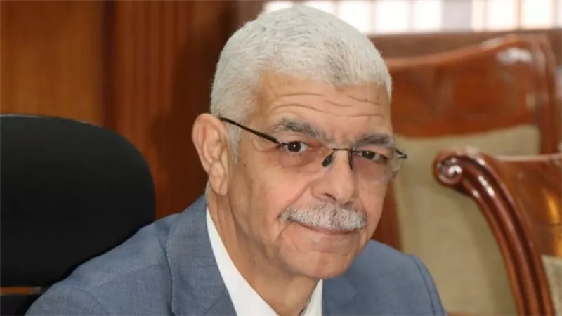 رئيس جامعة المنوفية يبحث آليات تطوير برامج القيادات الأكاديمية