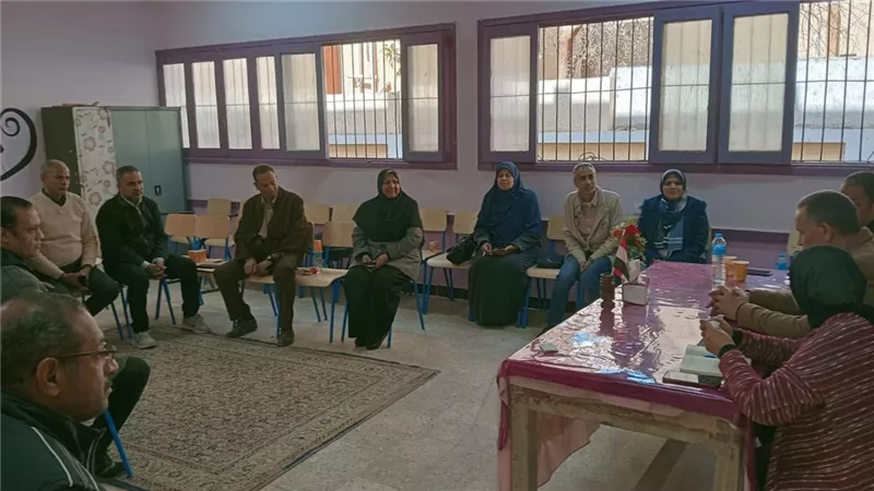 وكيل التعليم بأسيوط يترأس اجتماع مديري التربية الخاصة لمناقشة خطة التطوير