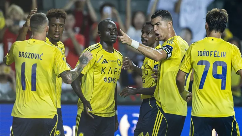التشكيل الرسمي لكلاسيكو اتحاد جدة والنصر بدوري روشن