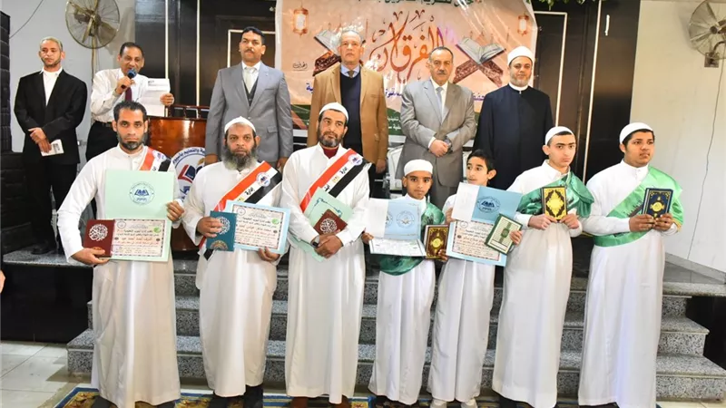 محافظ أسيوط يكرم الفائزين في مسابقة 