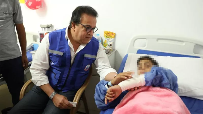 الصحة: 150 مستشفى و12 ألف طبيب و300 سيارة إسعاف لدعم مصابي غزة|فيديو