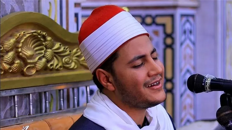 المنشد محمد الجزار يحيي حفلًا روحانيًا بقبة الغوري الأحد