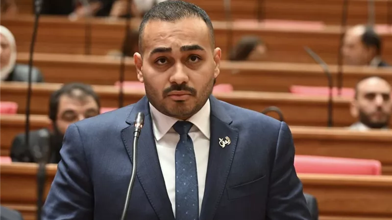 بعد وفاة طفل 3 سنوات.. مقترح برلماني بتشديد الرقابة على عيادات الأسنان