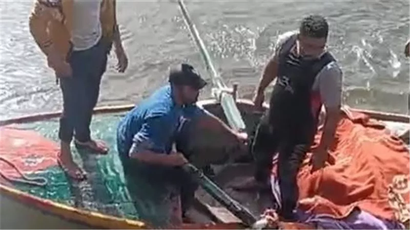 العثور على جثة الطفل عبد الرحمن بعد 10 أيام من البحث بالبحيرة