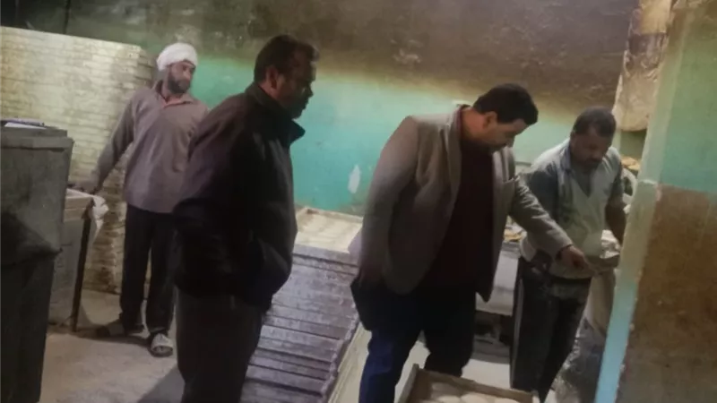 خلال شهر.. تحرير 1247 محضرًا لضبط الأسواق خلال حملات تموينية بقنا