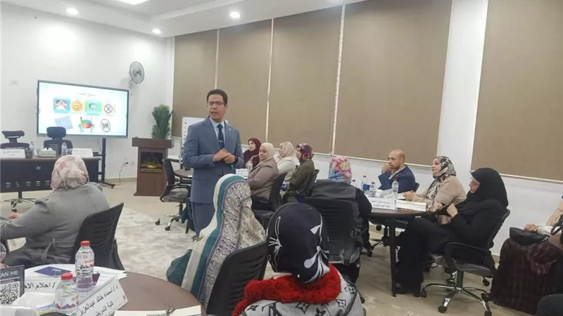 رئيس جامعة بنها يفتتح فعاليات دورة إعداد المدربين TOT