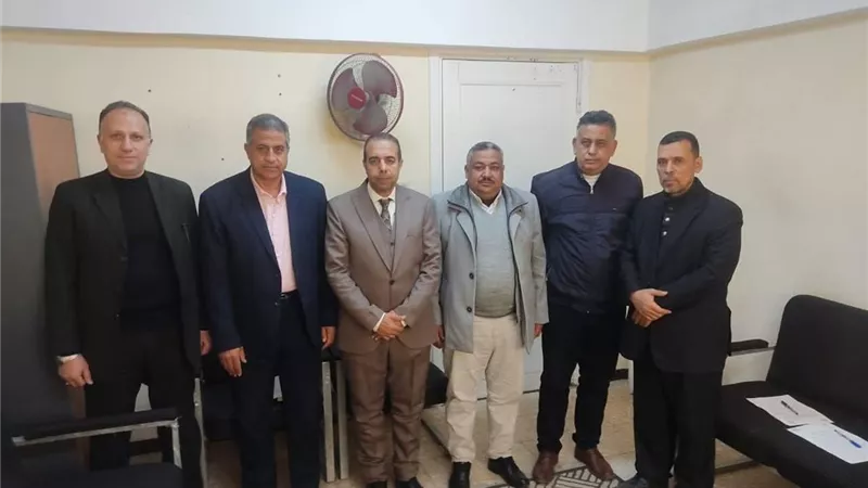 لجنة تظلمات التموين تراجع محاضر البقالين بكفر الشيخ لضمان الشفافية 