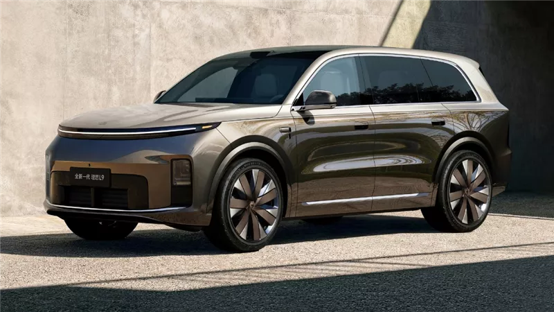 سيارة Li Auto L9 Livis عالية التقنية في عالم الكهرباء