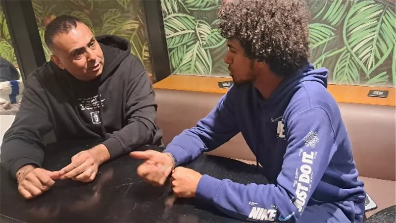 إسلام كانو: نلعب بأسلوبنا مهما كان المنافس.. ومواجهة القطبين مختلفة