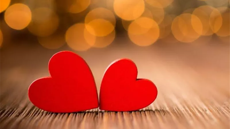 ابتعد عن المقارنة.. 7 أخطاء شائعة قد تفسد عيد الحب| كيف تتجنبها؟