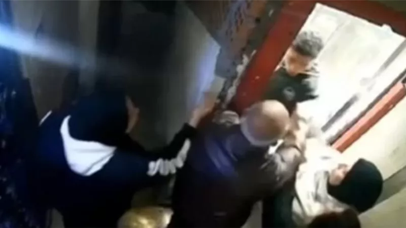 استغاثة سيدة بالغربية بعد تهديدات واعتداءات متكررة من زوجة شقيقها وأبنائها
