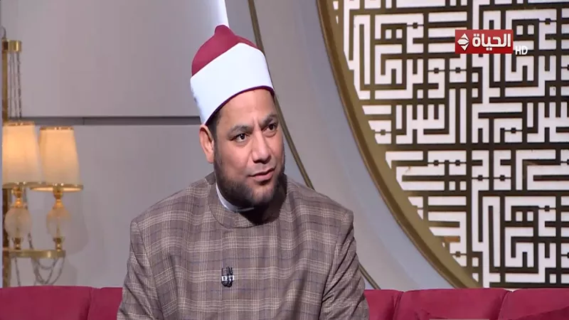 مصطفى عبد السلام: الأذان هو نداء رباني يخاطب القلوب بمعان عظيمة| فيديو