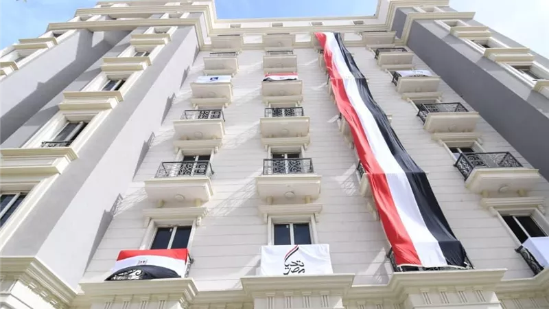 وزير الإسكان يتابع تسليم وحدات الحي اللاتيني وخزانات مياه العلمين
