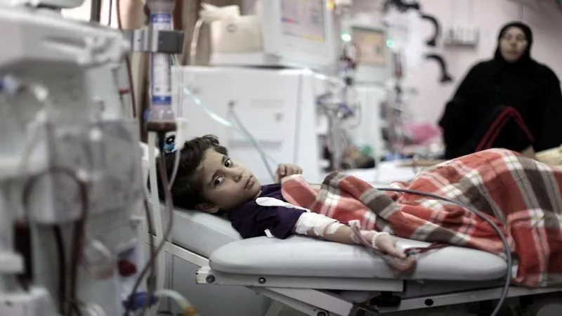 لا تقتلونا مرتين.. 11 ألف مريض سرطان بغزة يصرخون على أبواب معبر رفح|فيديو